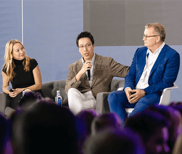 Dr Raul Cetto during live injection